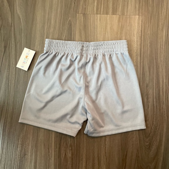 Garanimals Gray Kids Poly Shorts size 18M-NWT - Picture 2 of 3